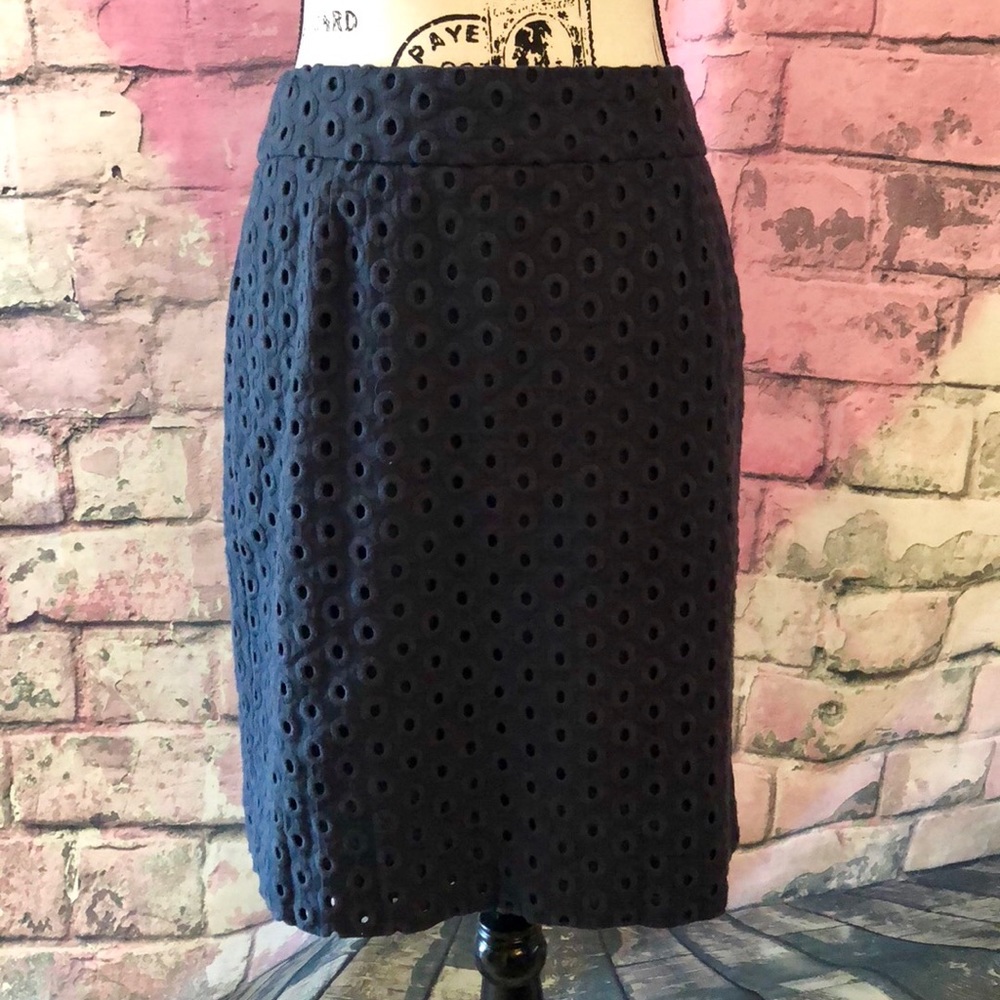 ☀️J. Crew Navy Eyelet Skirt EUC
